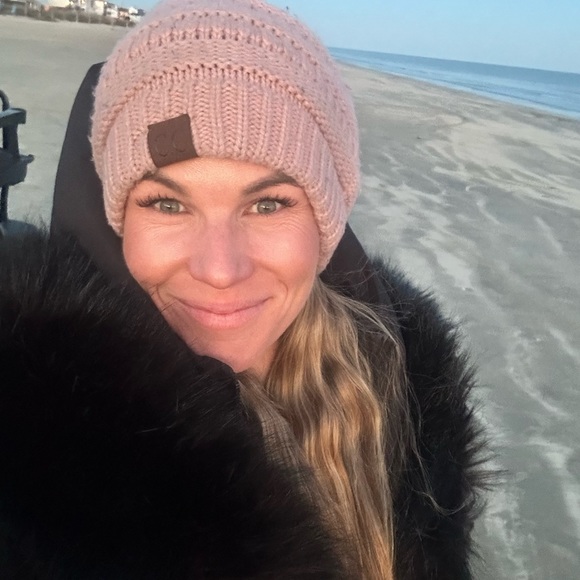 Meet your Posher, Suzanne - Picture 1 of 1